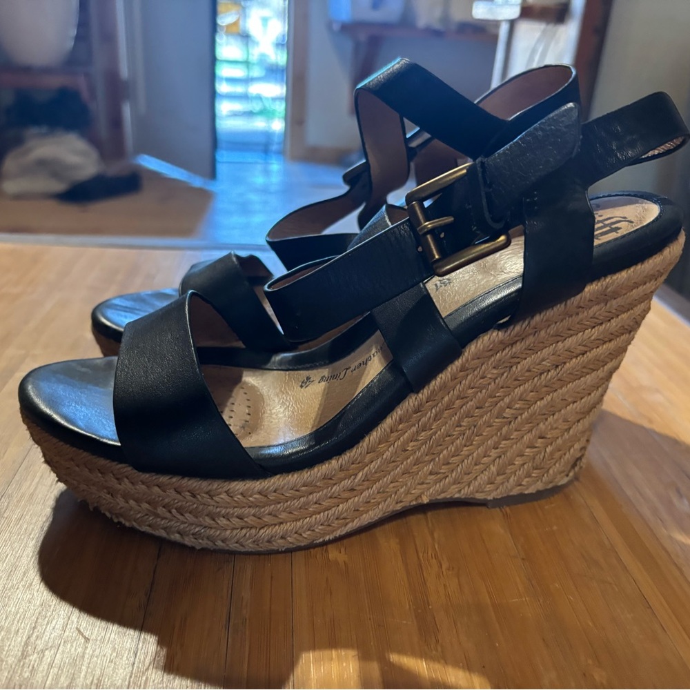 Sofft Black Strappy Wedge Sandals